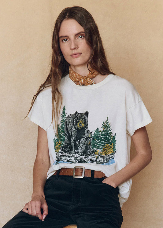 The boxy crew black bear tee in washed white