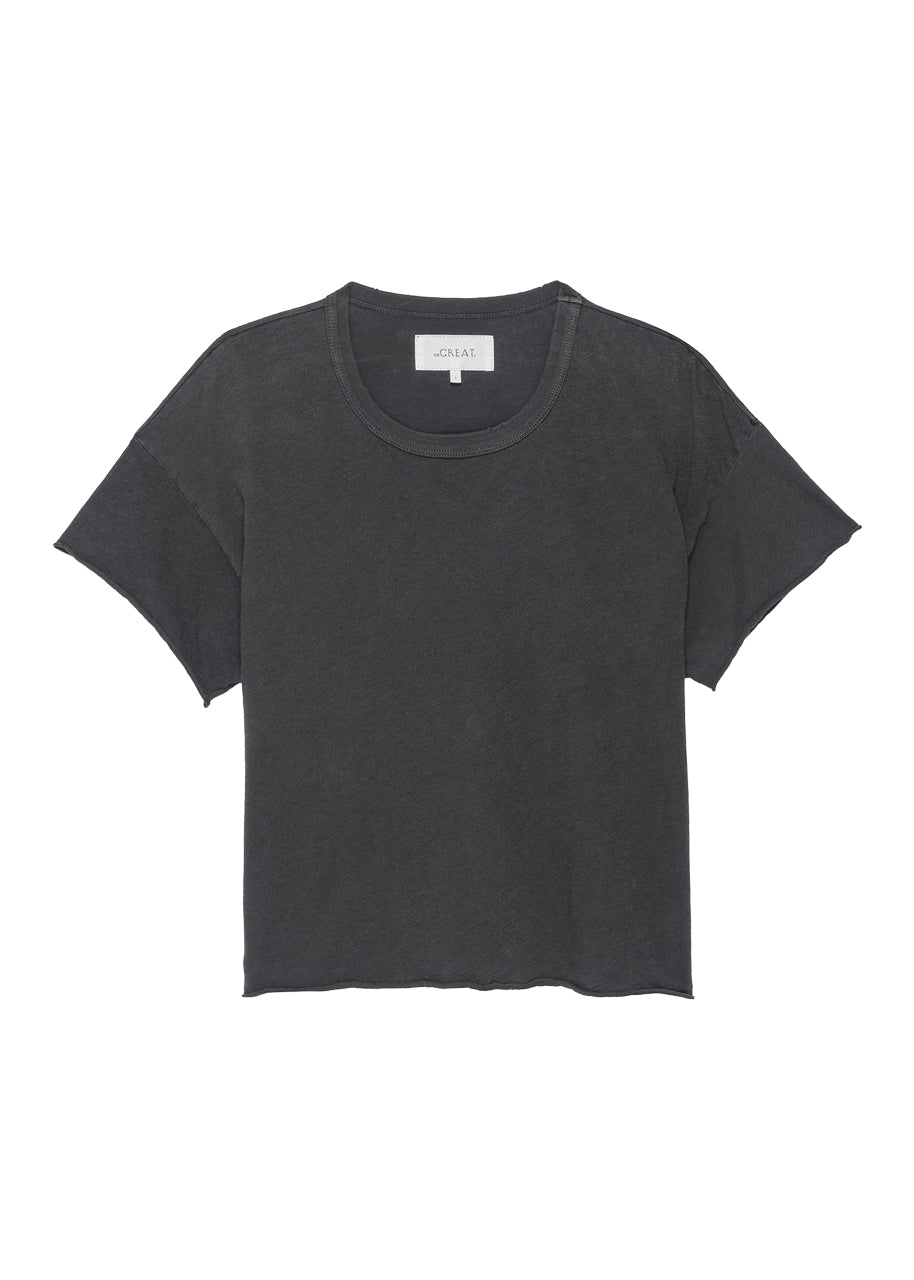 The crop tee in washed black