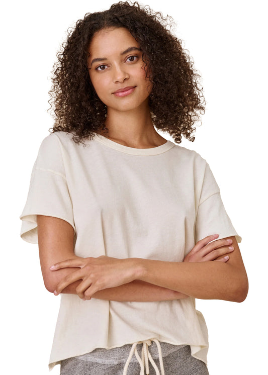 The crop tee in washed white