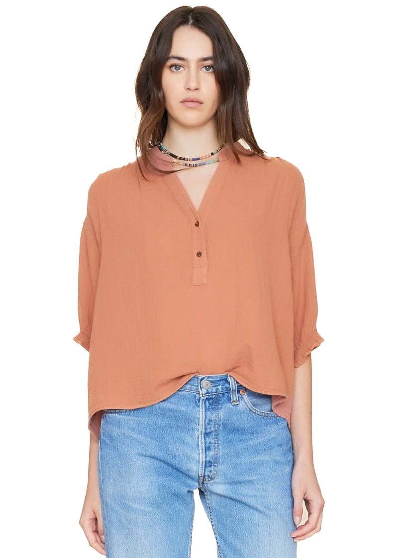 Taye top in soft terra