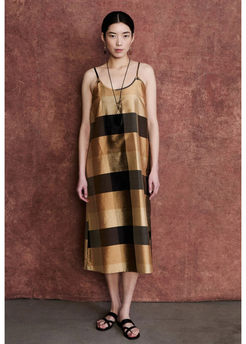 Universal silk dress in gold check