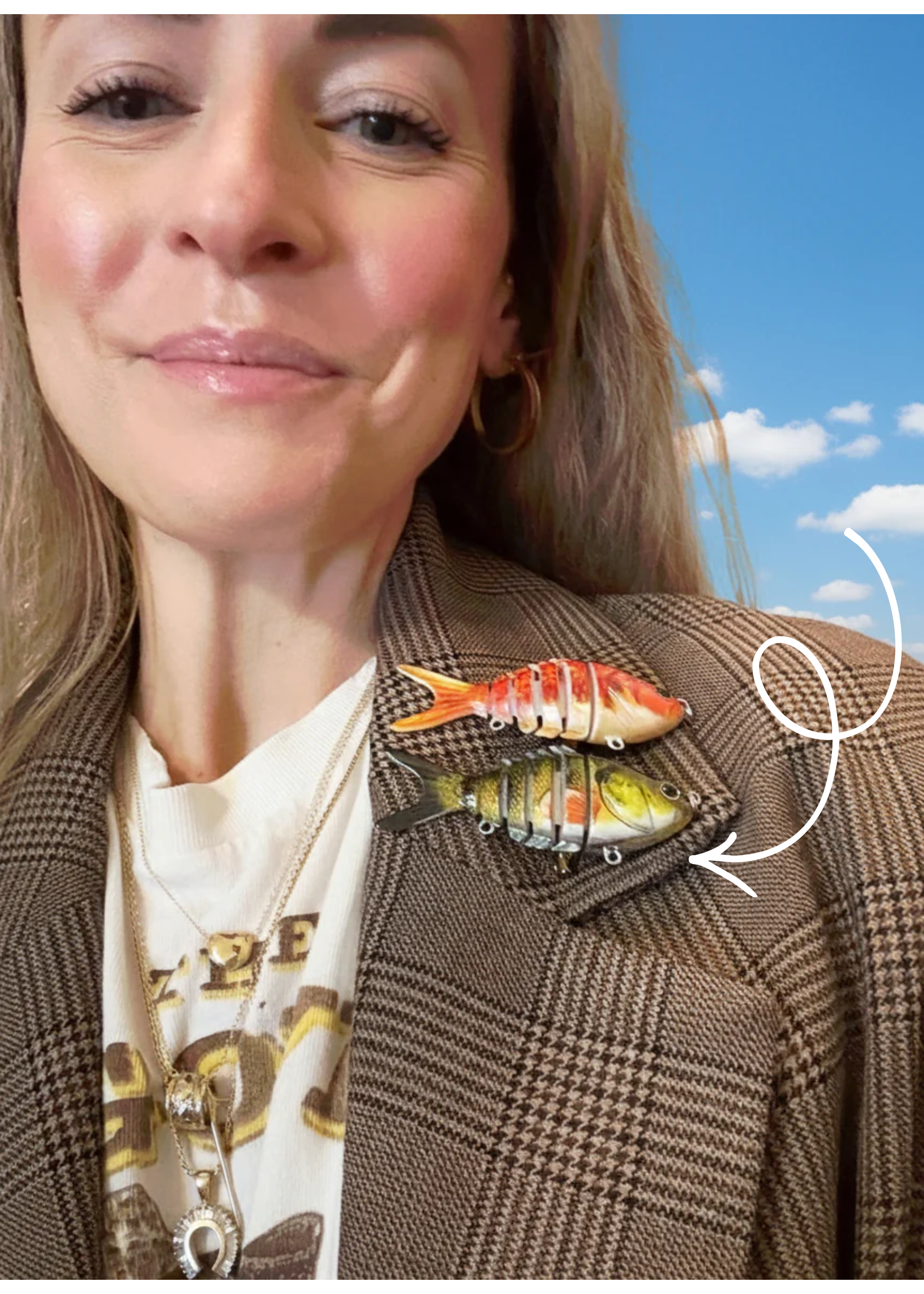 Bass brooch