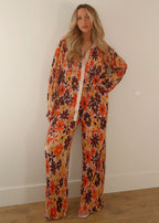 Groovy floral plissé set in brown