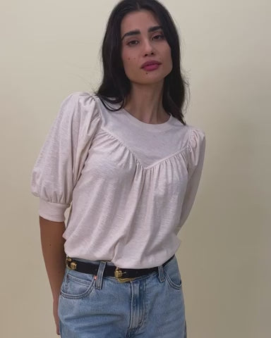 Journey tee in parchment