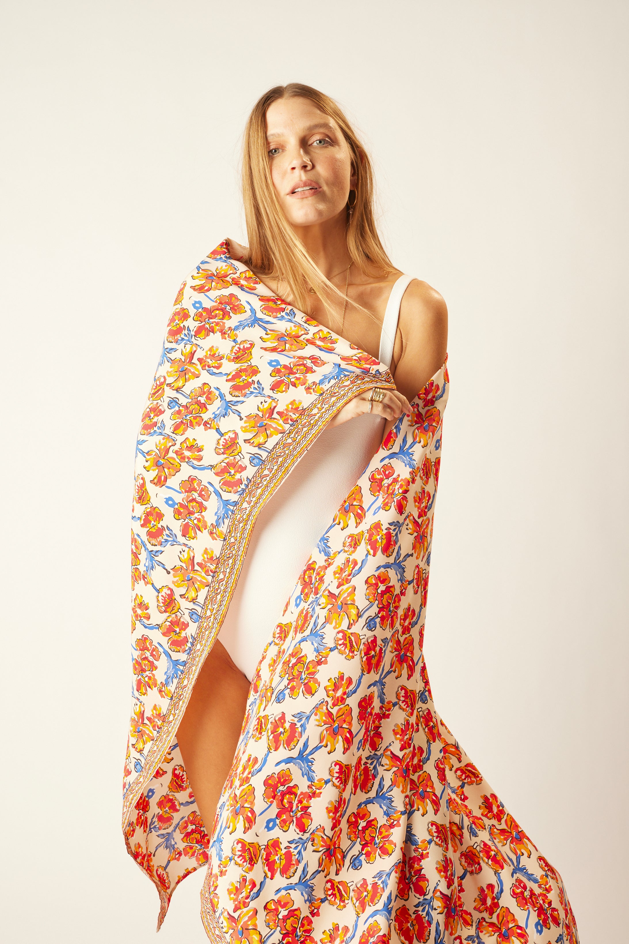 Sarong in clementine silk