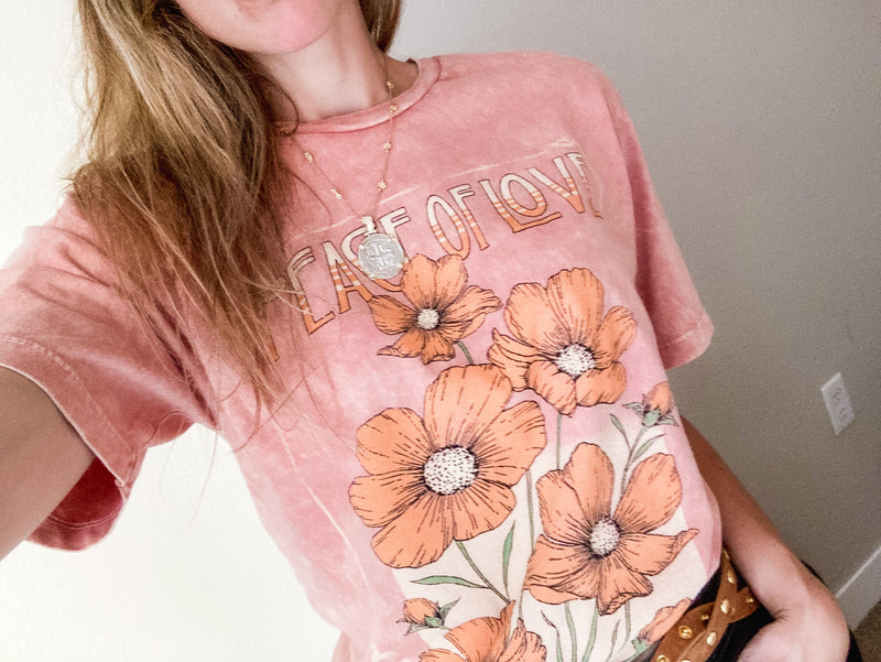 Flora peace of love boyfriend tee in pink