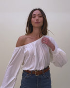 Sloane elastic neck tee in off white