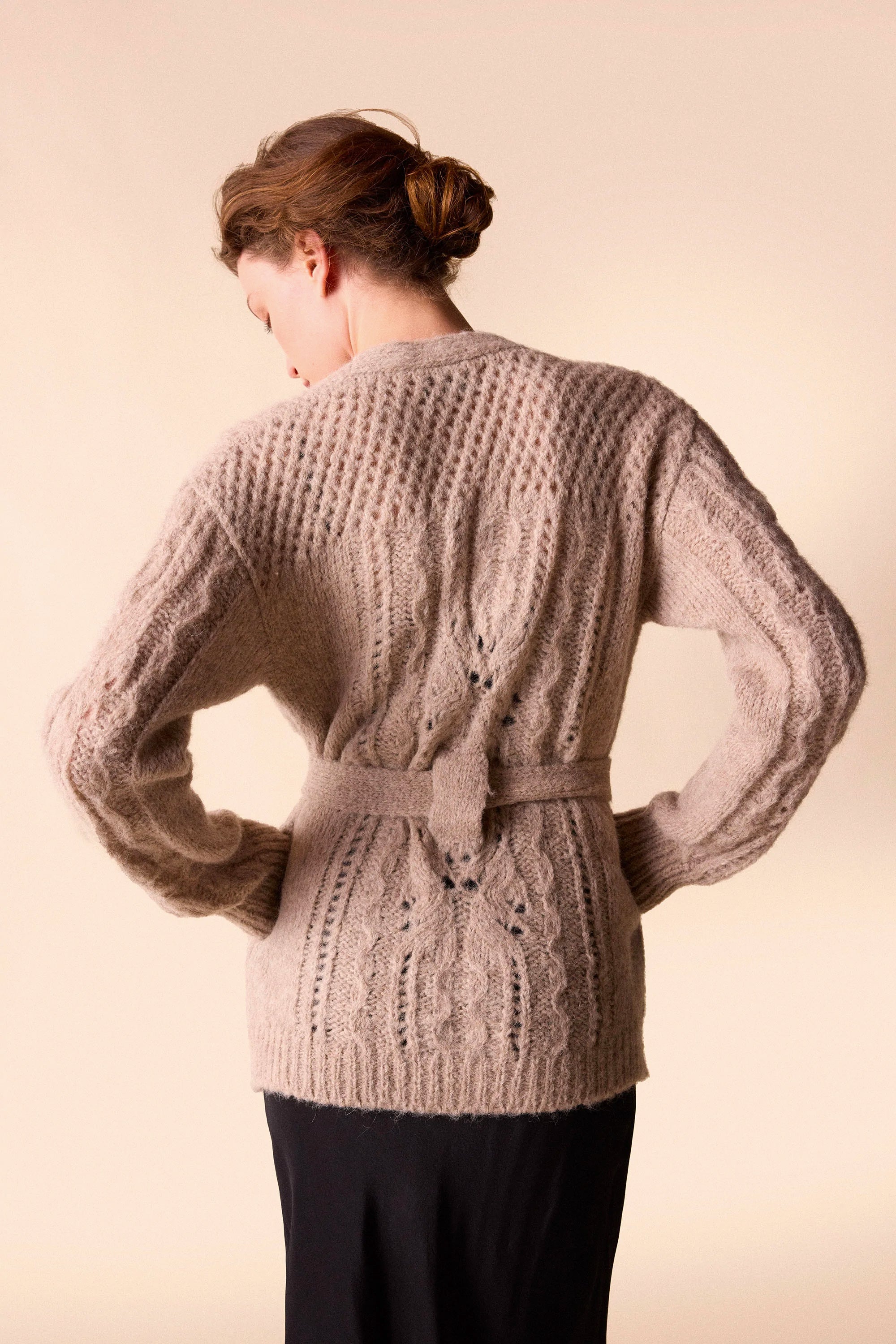 Cora sweater in beige