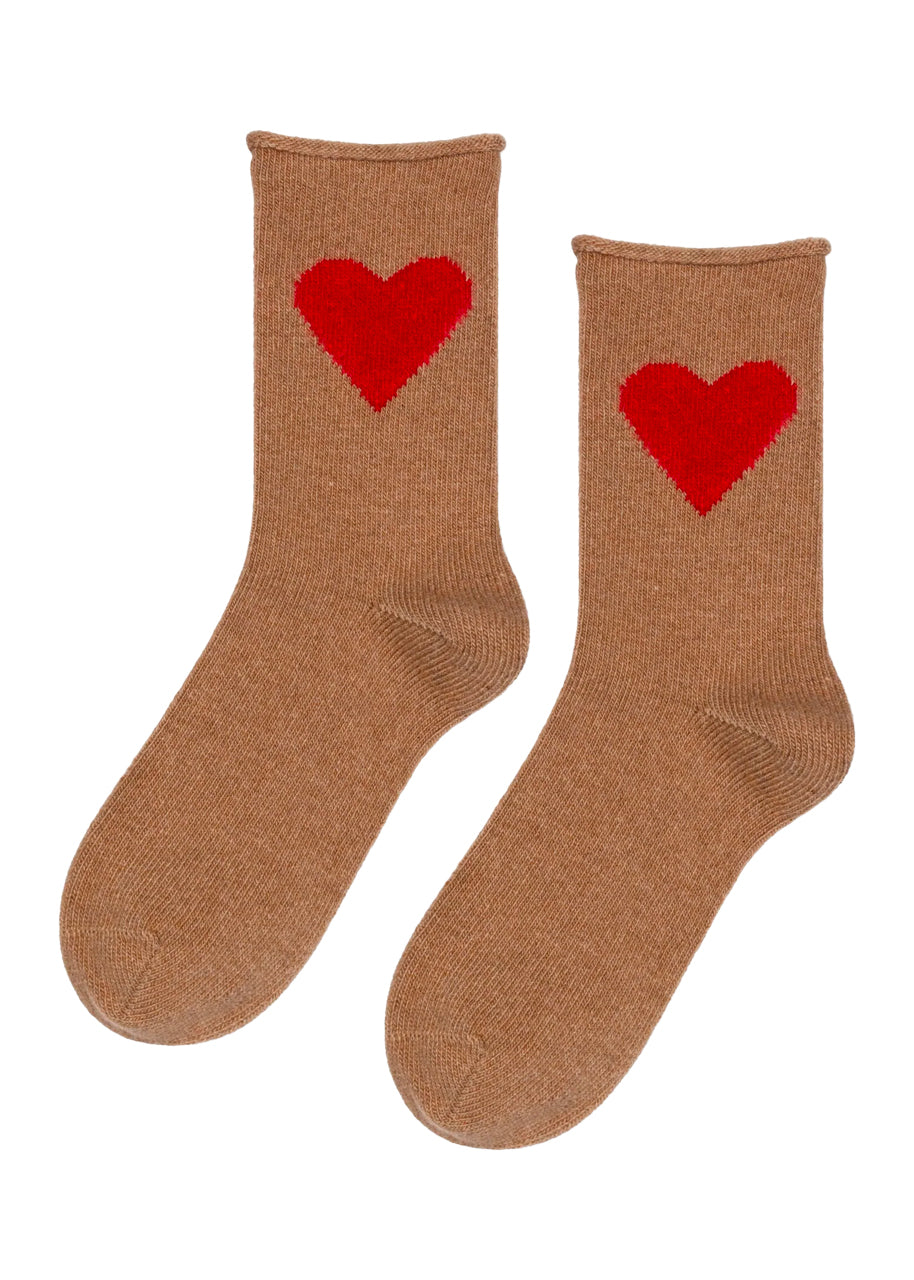 Heart cashmere crew socks in camel