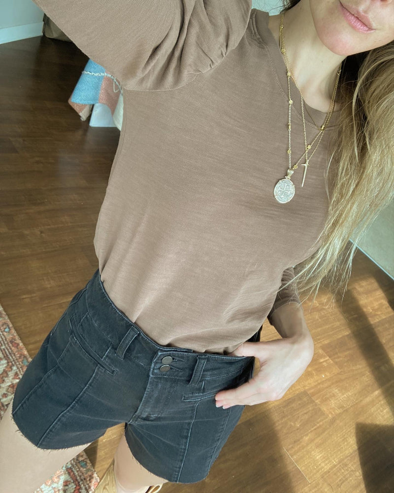 Krista feminine tee in sahara