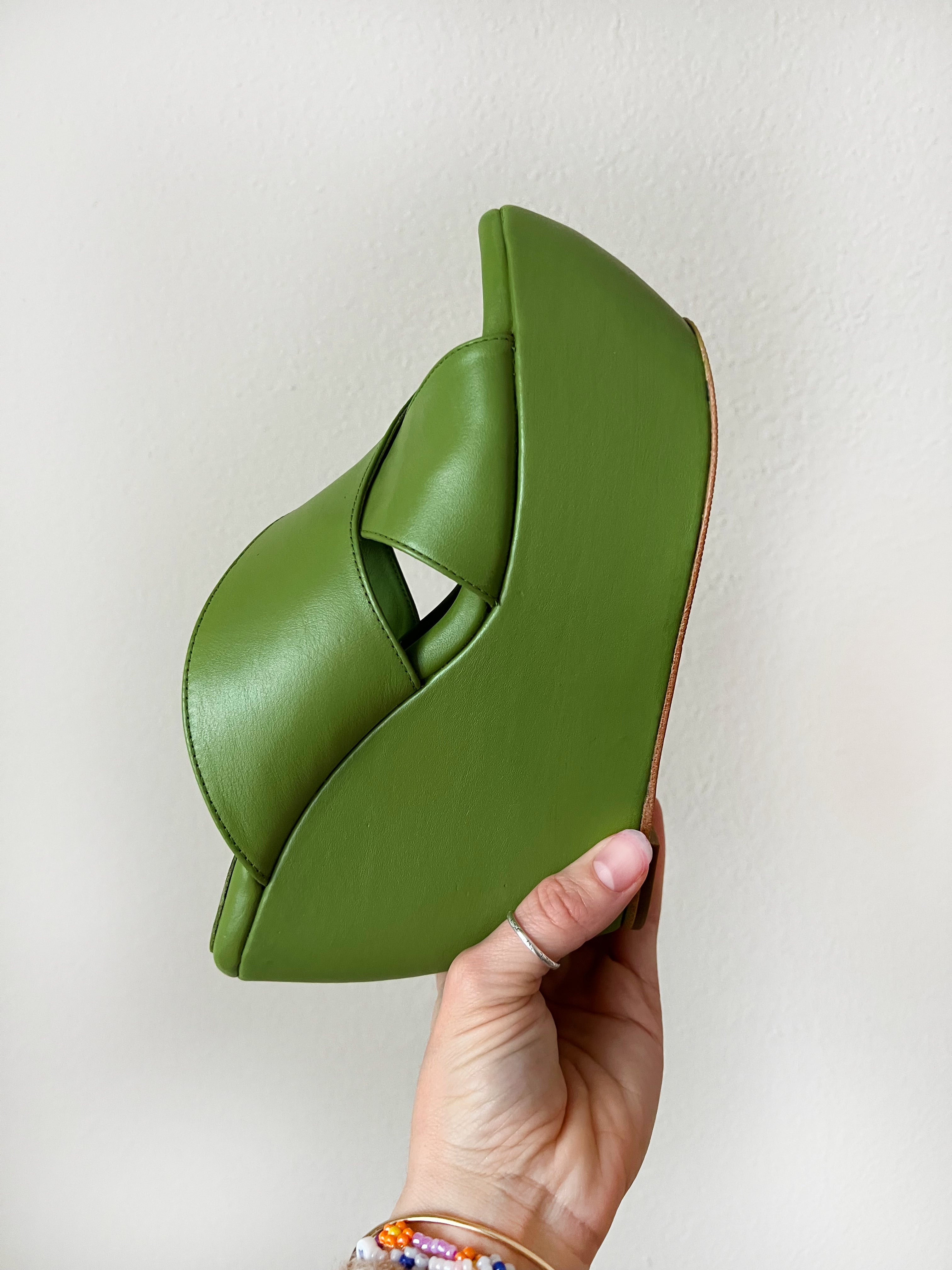 Kora wedge slide in napa grass
