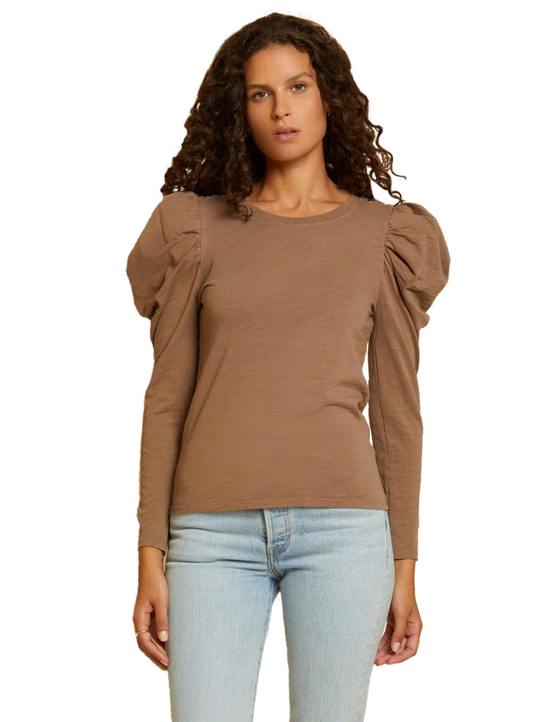 Krista feminine tee in sahara